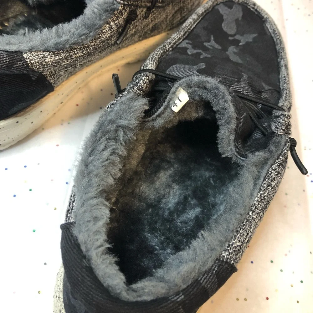 Generic Slip On Shoes Camo Black Gray Faux Fur Lightweight New Without Tags